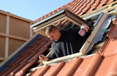Pose de fenêtres de toit Velux à Magneux